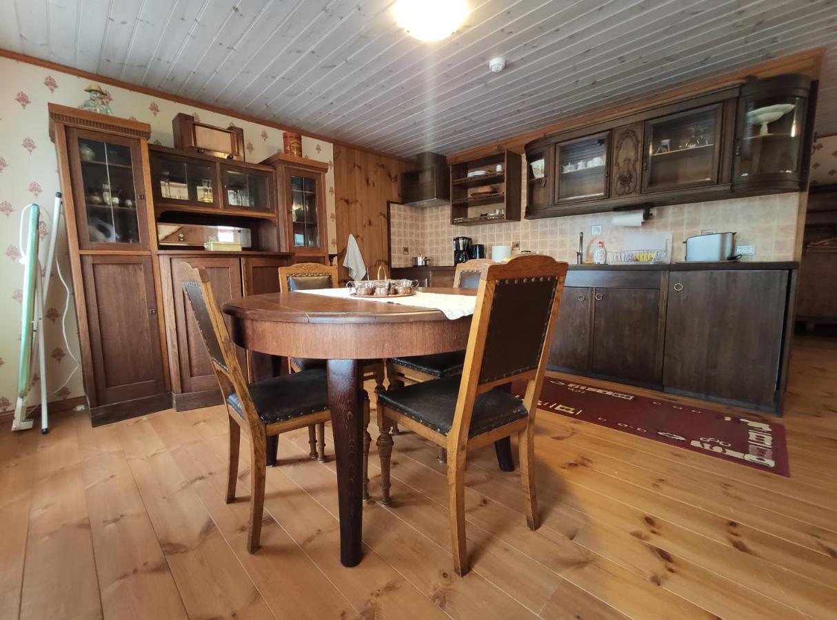 Avinurme Hostel Buitenkant foto