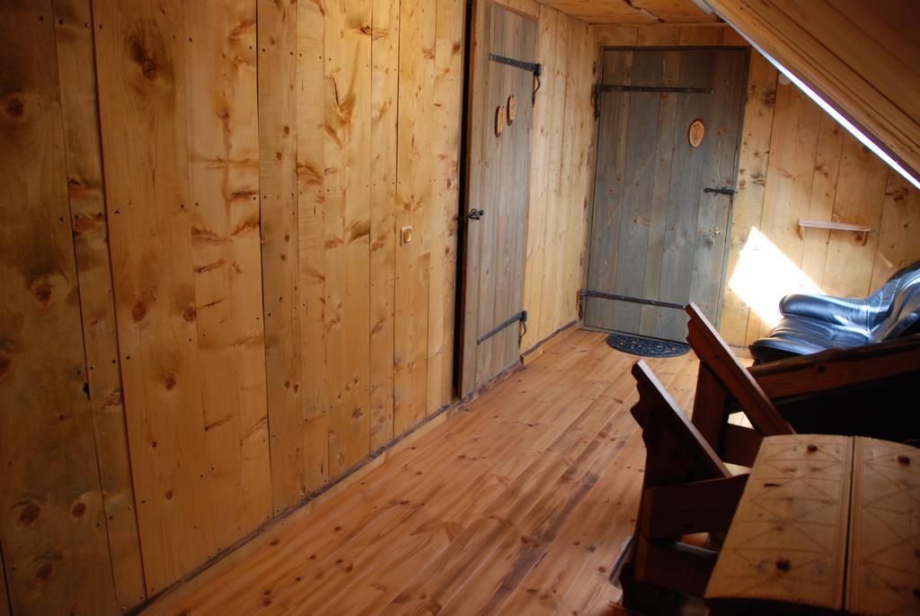 Avinurme Hostel Kamer foto